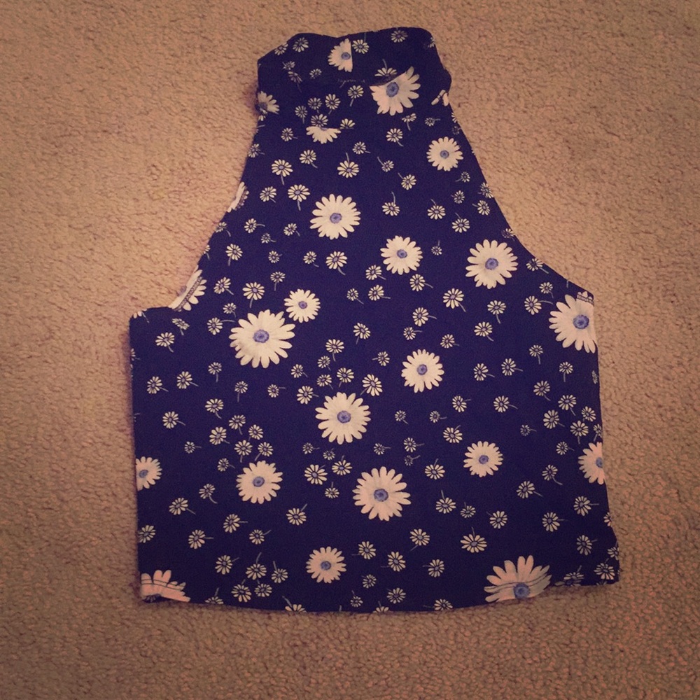 Forever 21 daisy tank